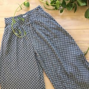 1. State Wide Leg High-Waisted Pant